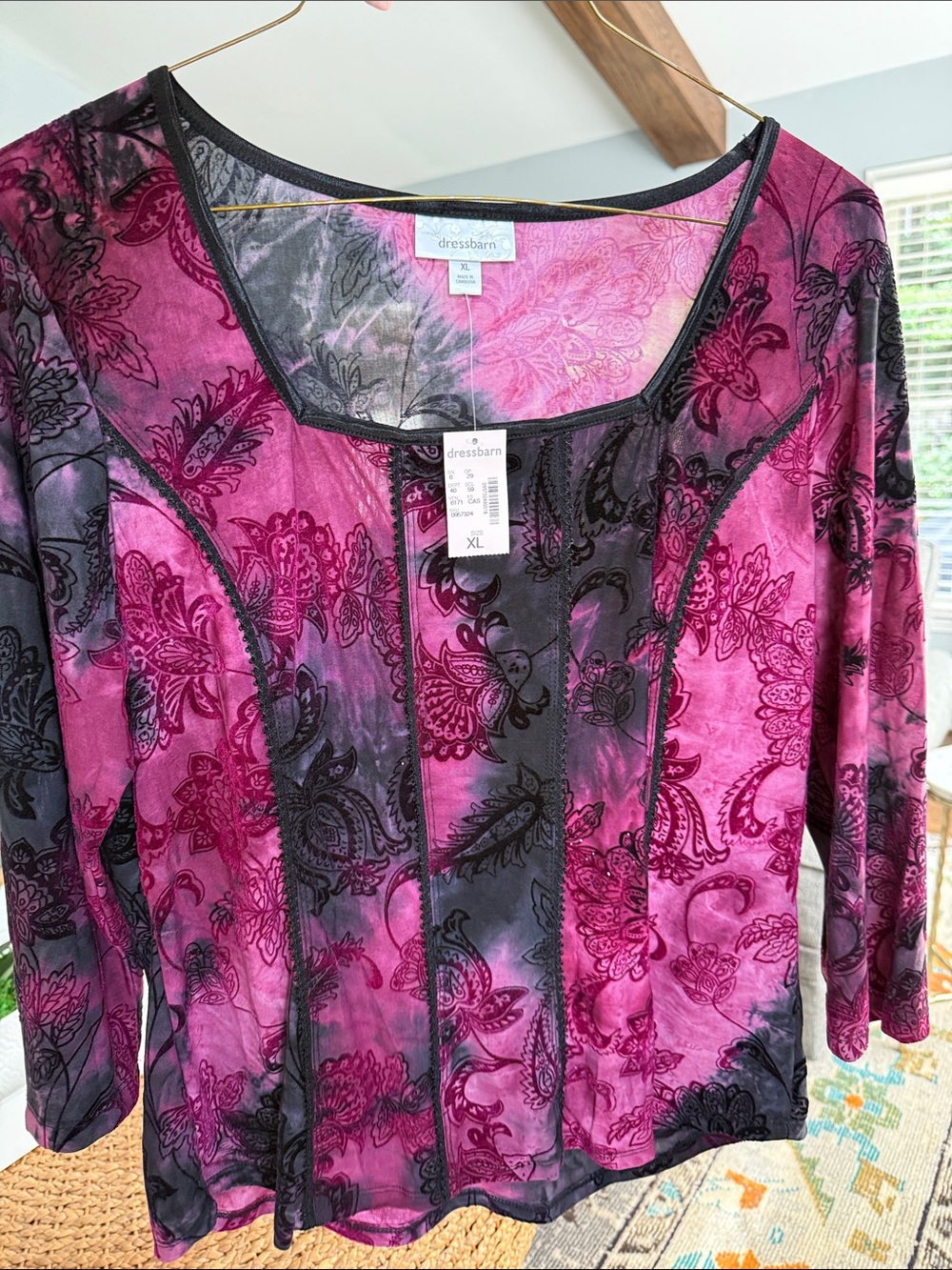 Ladies top, Pinkish/purple and black Paisley Stretch 3/4 Sleeve, Sz. XL